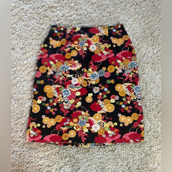 VINTAGE Floral Skirt - Picture 1 of 4